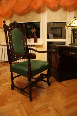 <p>PRZEBOGATY GABINET Z POCZĄTKU XX W.</p>